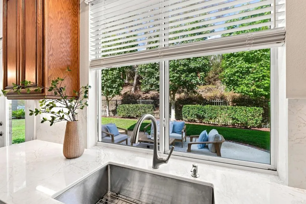 7016 Wildrose Carlsbad, CA 92011