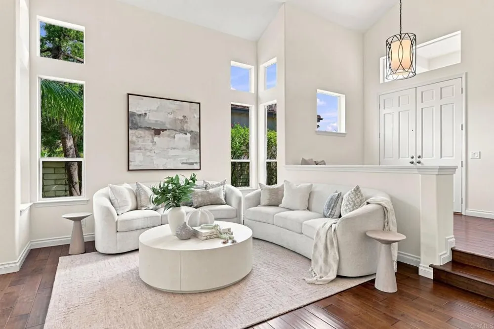 7016 Wildrose Carlsbad, CA 92011