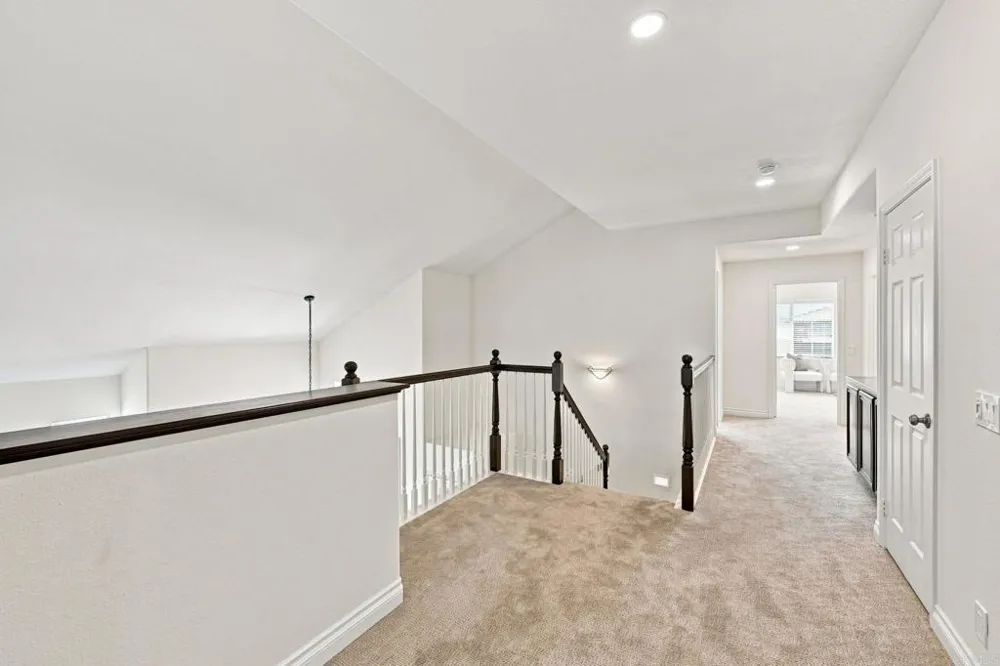 7016 Wildrose Carlsbad, CA 92011
