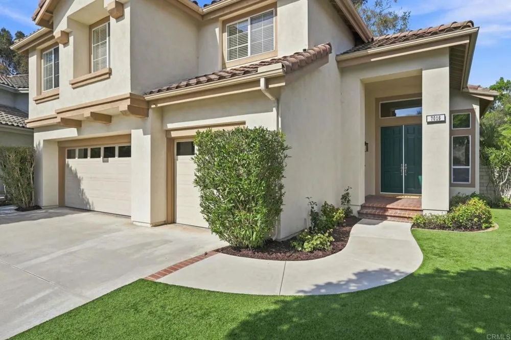 7016 Wildrose Carlsbad, CA 92011