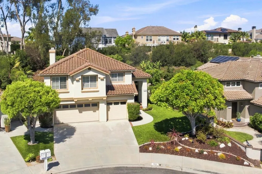 7016 Wildrose Carlsbad, CA 92011