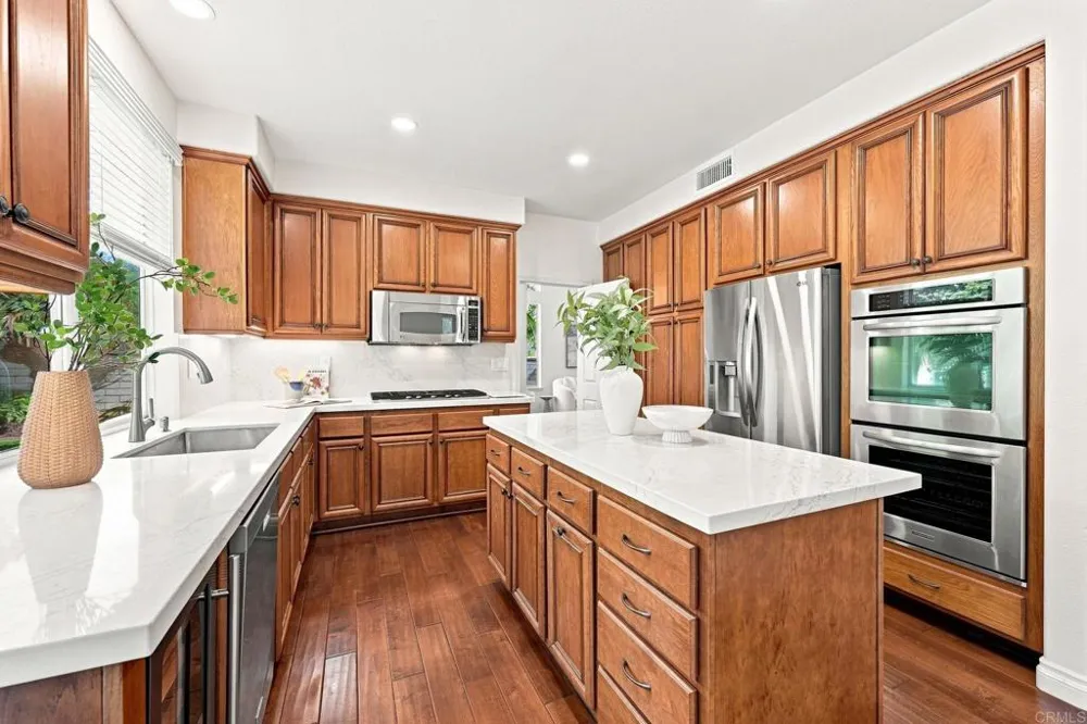 7016 Wildrose Carlsbad, CA 92011