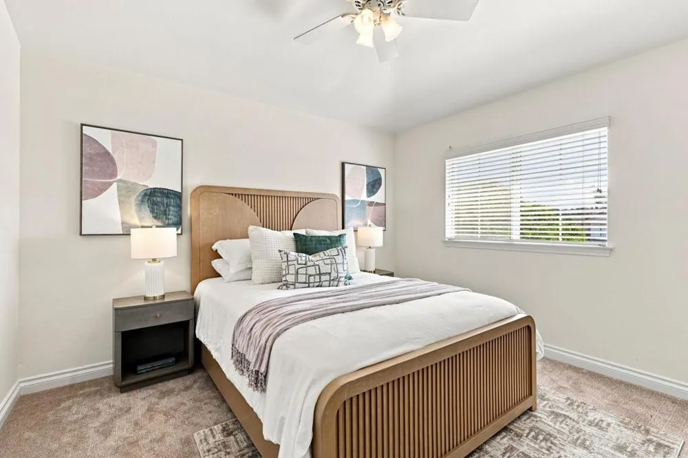 7016 Wildrose Carlsbad, CA 92011