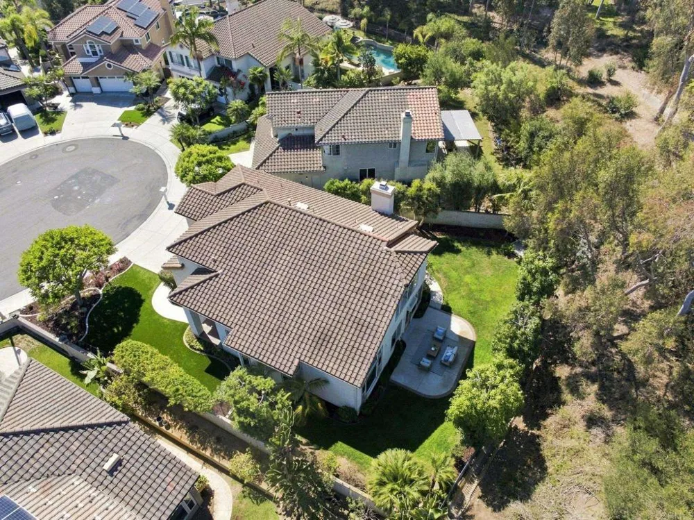 7016 Wildrose Carlsbad, CA 92011