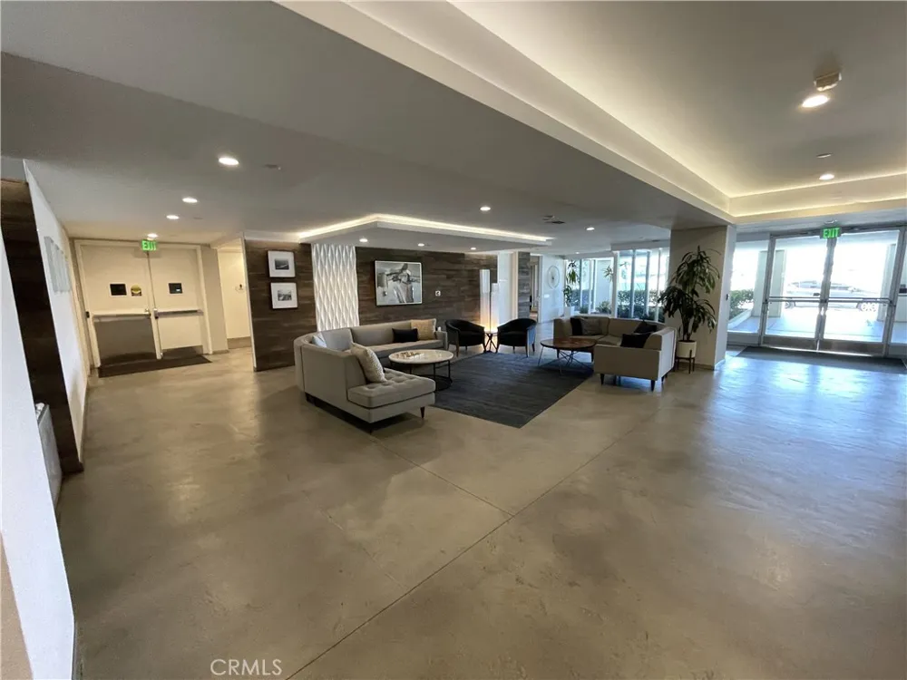 525 E Seaside #1806 Long Beach, CA 90802