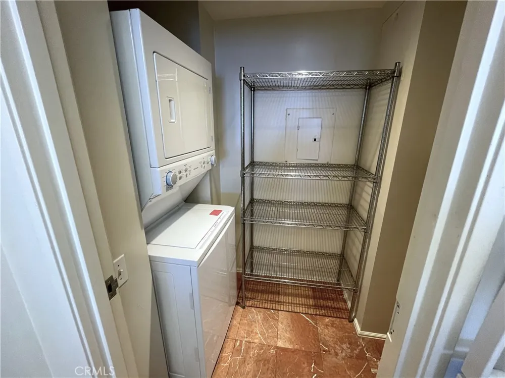 525 E Seaside #1806 Long Beach, CA 90802