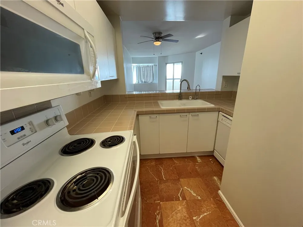 525 E Seaside #1806 Long Beach, CA 90802