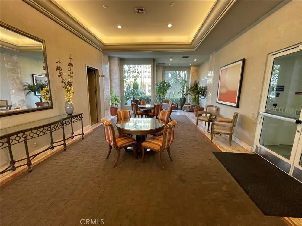 525 E Seaside #1806 Long Beach, CA 90802