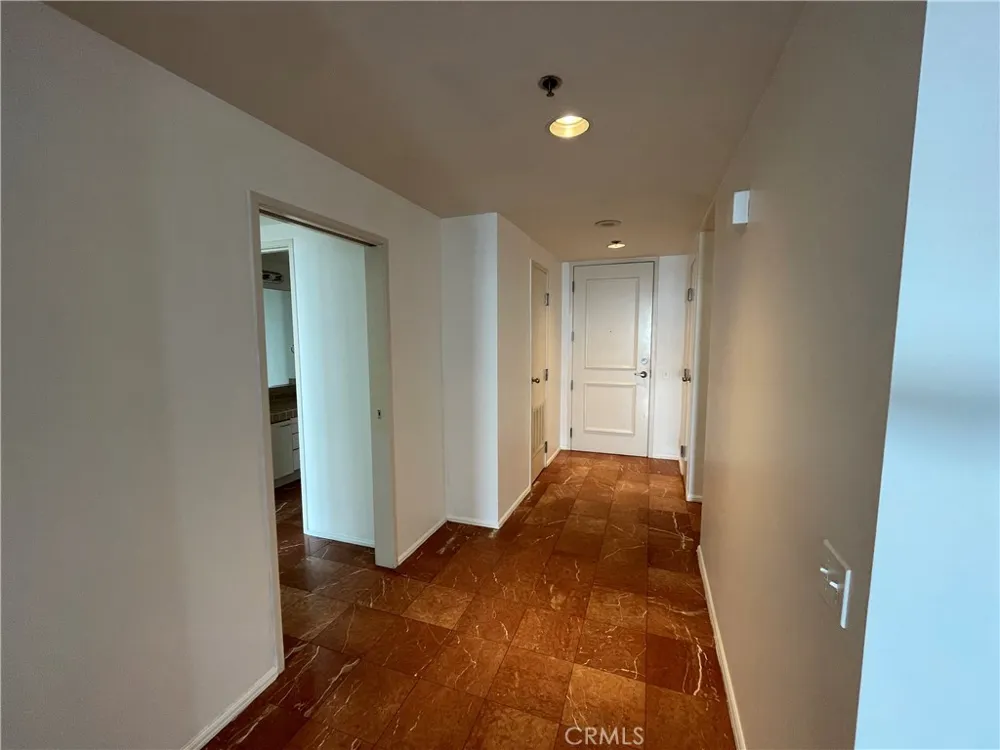 525 E Seaside #1806 Long Beach, CA 90802