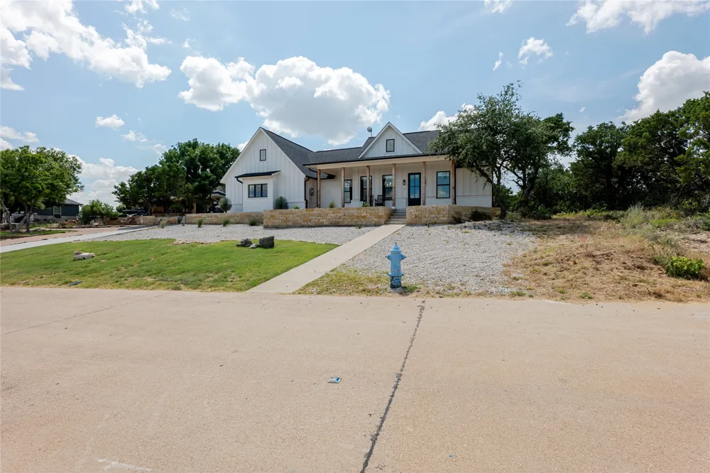 405 Oak Tree Drive Possum Kingdom Lake, TX 76449