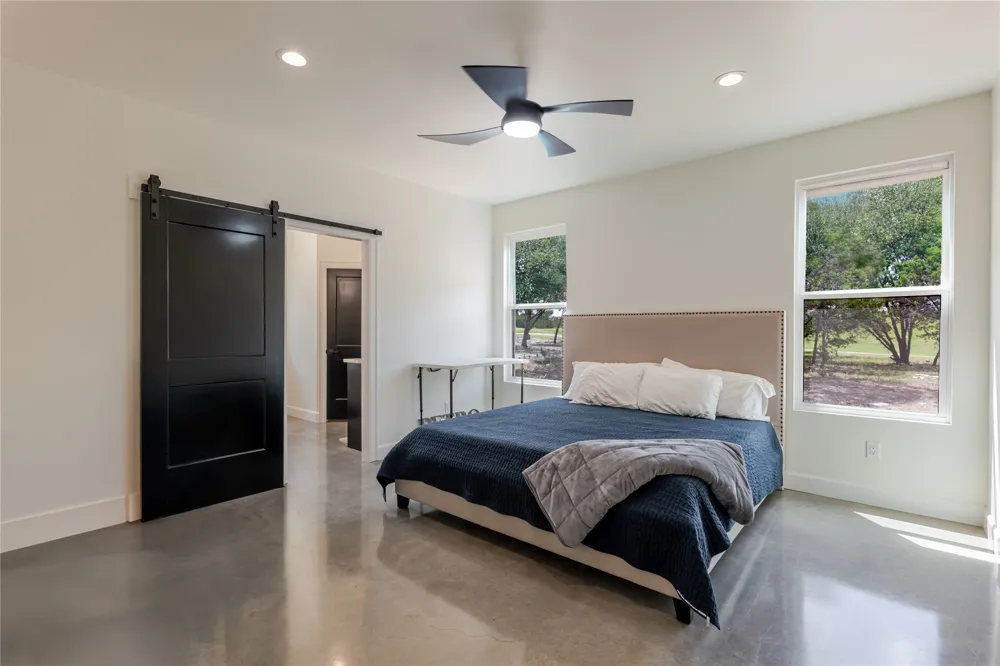 405 Oak Tree Drive Possum Kingdom Lake, TX 76449