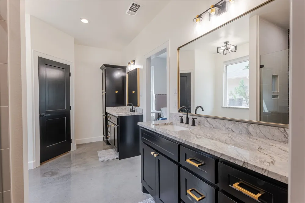 405 Oak Tree Drive Possum Kingdom Lake, TX 76449