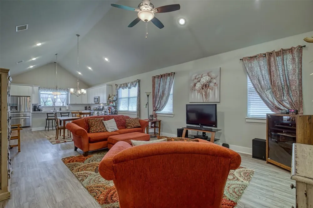 64 Kramer Lane Sanger, TX 76266