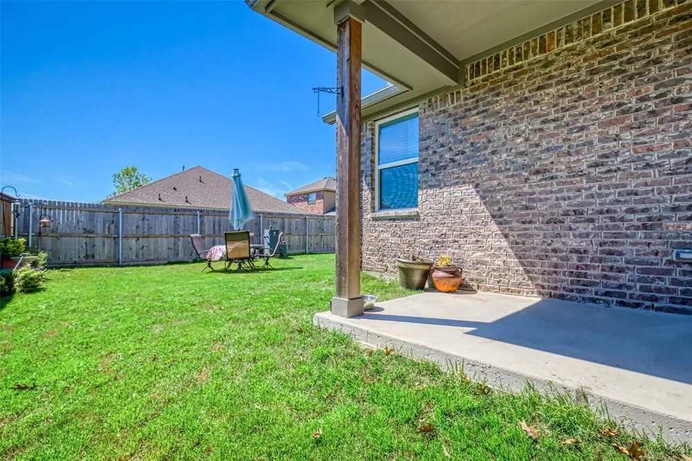 64 Kramer Lane Sanger, TX 76266