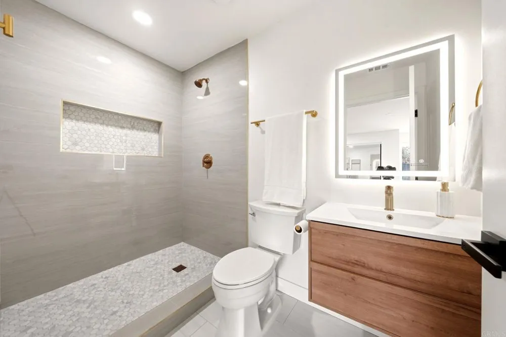 639 Starstone Drive San Marcos, CA 92078