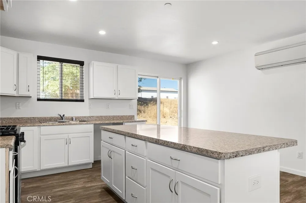 5550 Vista Paradise, CA 95969