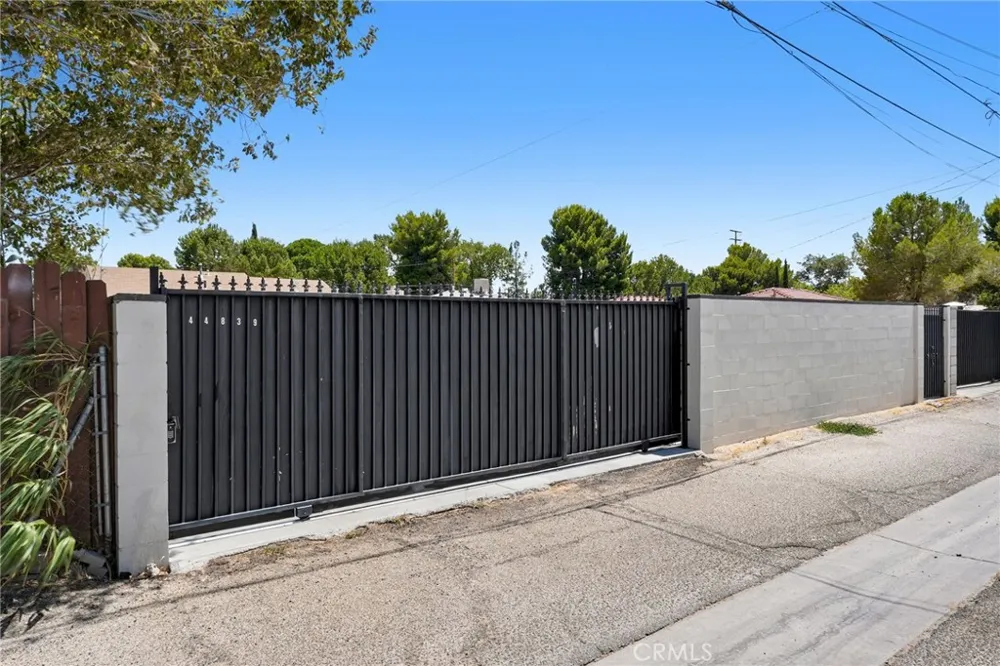 44839 Division St Lancaster, CA 93535