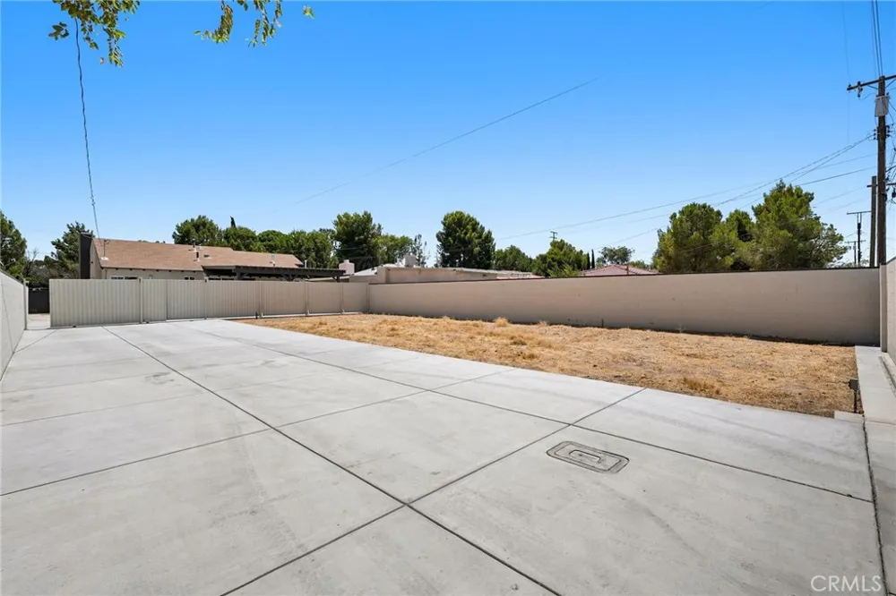 44839 Division St Lancaster, CA 93535