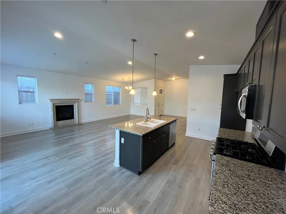 1037 Shultz Santa Maria, CA 93455