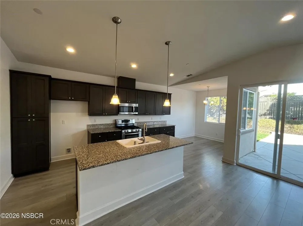 1037 Shultz Santa Maria, CA 93455