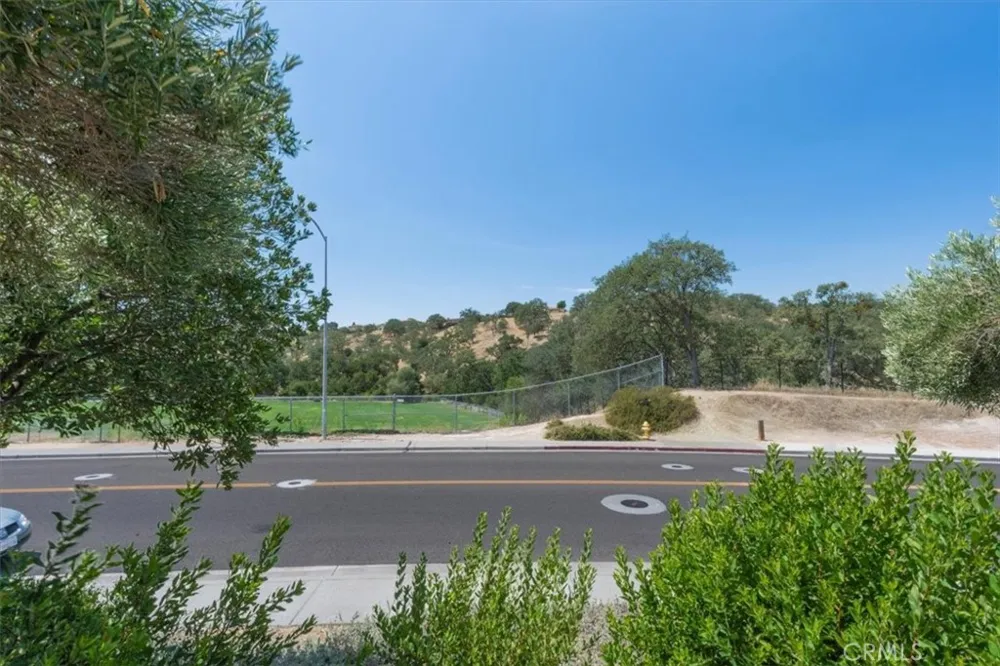 627 Nicklaus Street Paso Robles, CA 93446