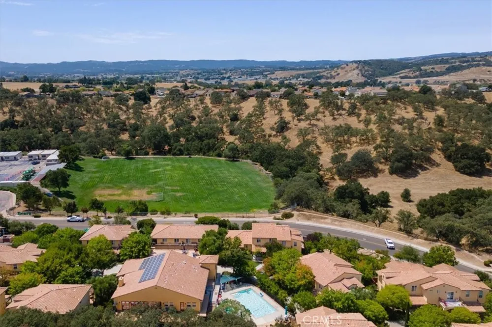 627 Nicklaus Street Paso Robles, CA 93446