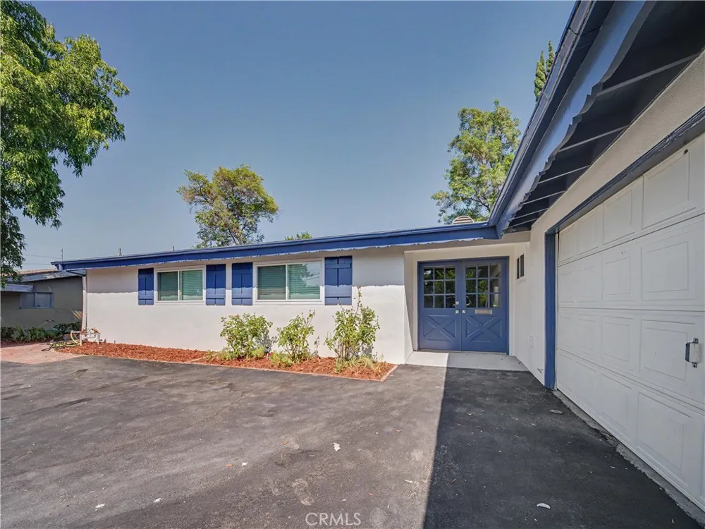 5604 Mason Avenue Woodland Hills, CA 91367