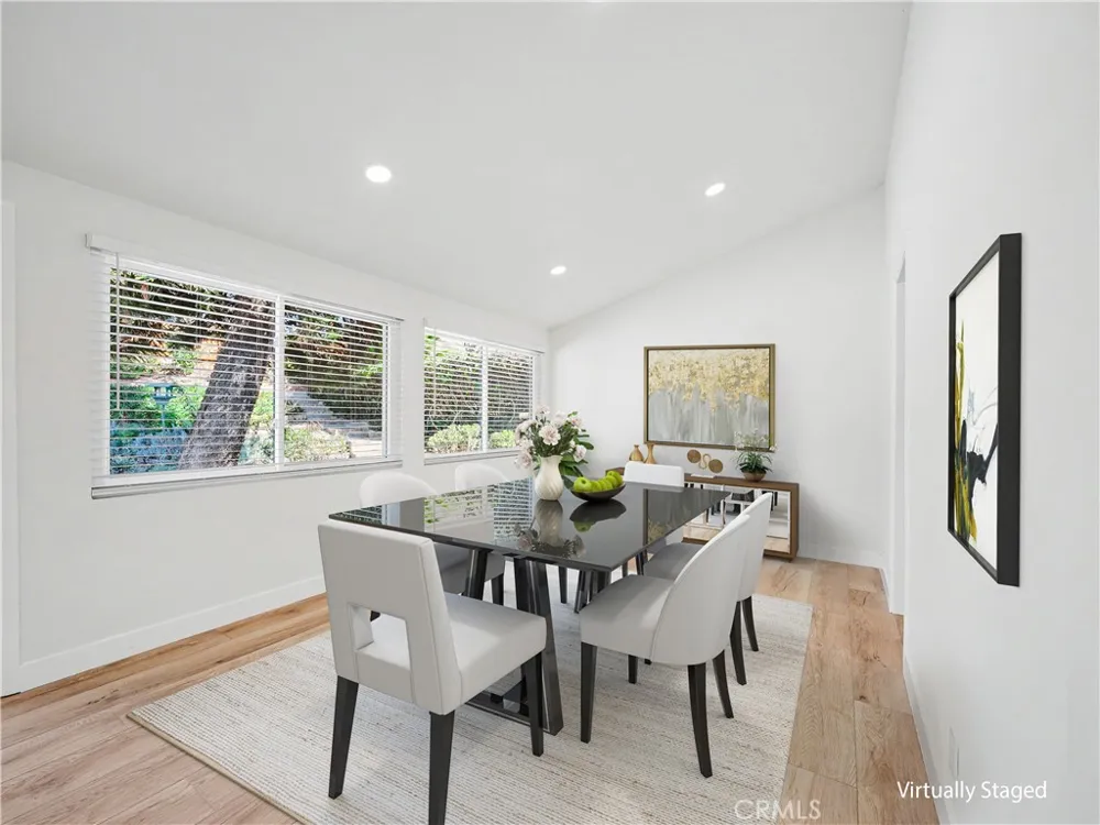 5604 Mason Avenue Woodland Hills, CA 91367
