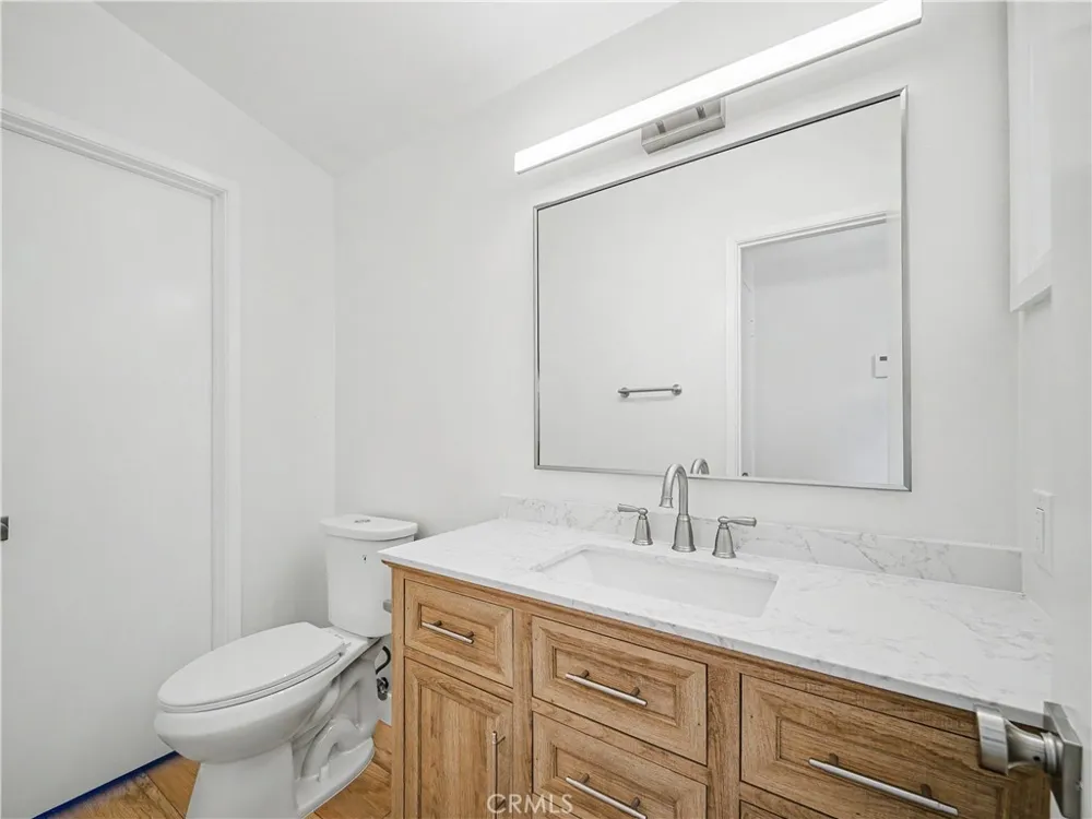 5604 Mason Avenue Woodland Hills, CA 91367