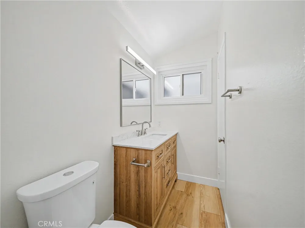 5604 Mason Avenue Woodland Hills, CA 91367