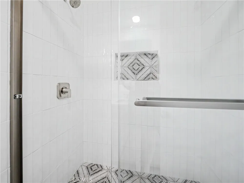 5604 Mason Avenue Woodland Hills, CA 91367