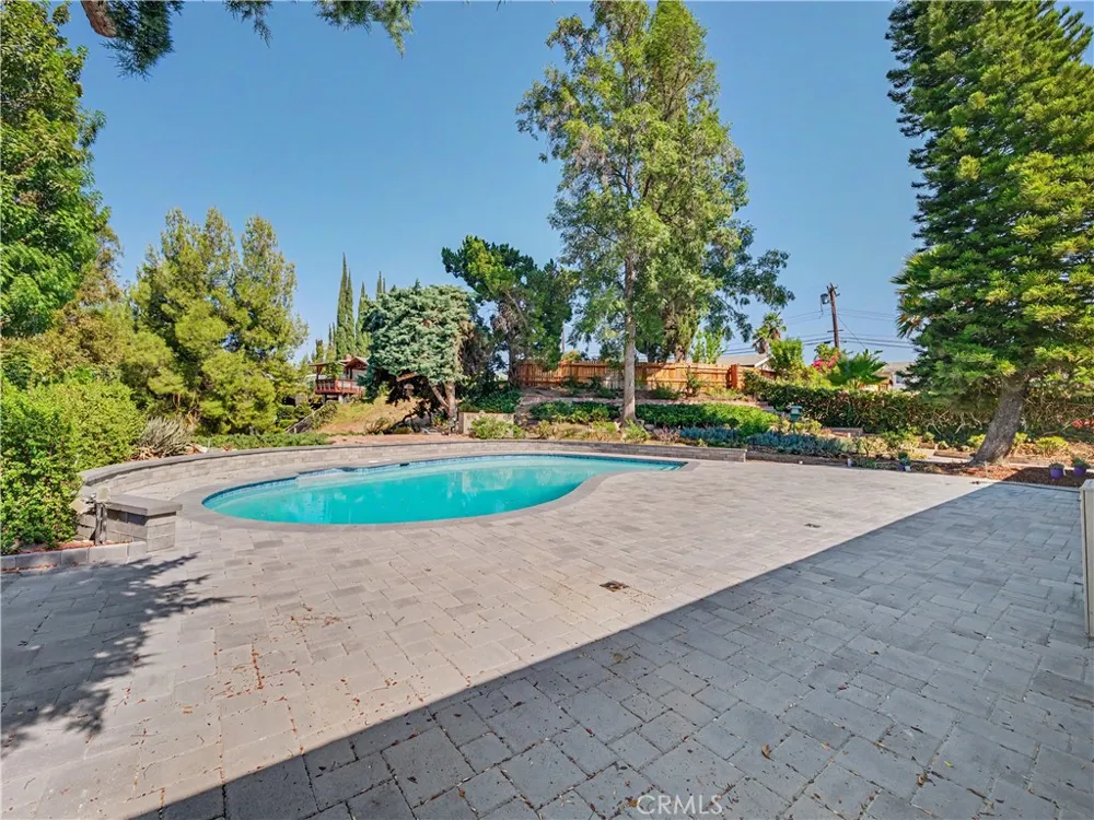 5604 Mason Avenue Woodland Hills, CA 91367