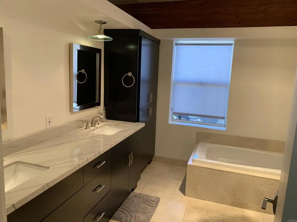 605 Bonair place La Jolla, CA 92037