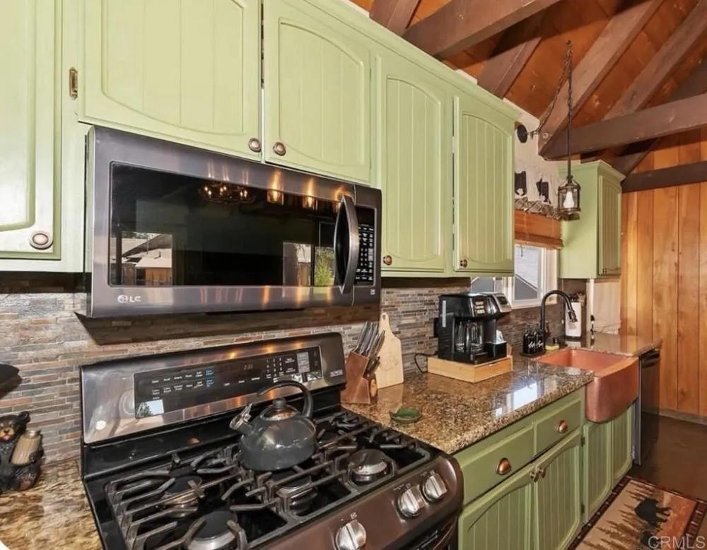 660 Lintner Road Big Bear Lake, CA 92315