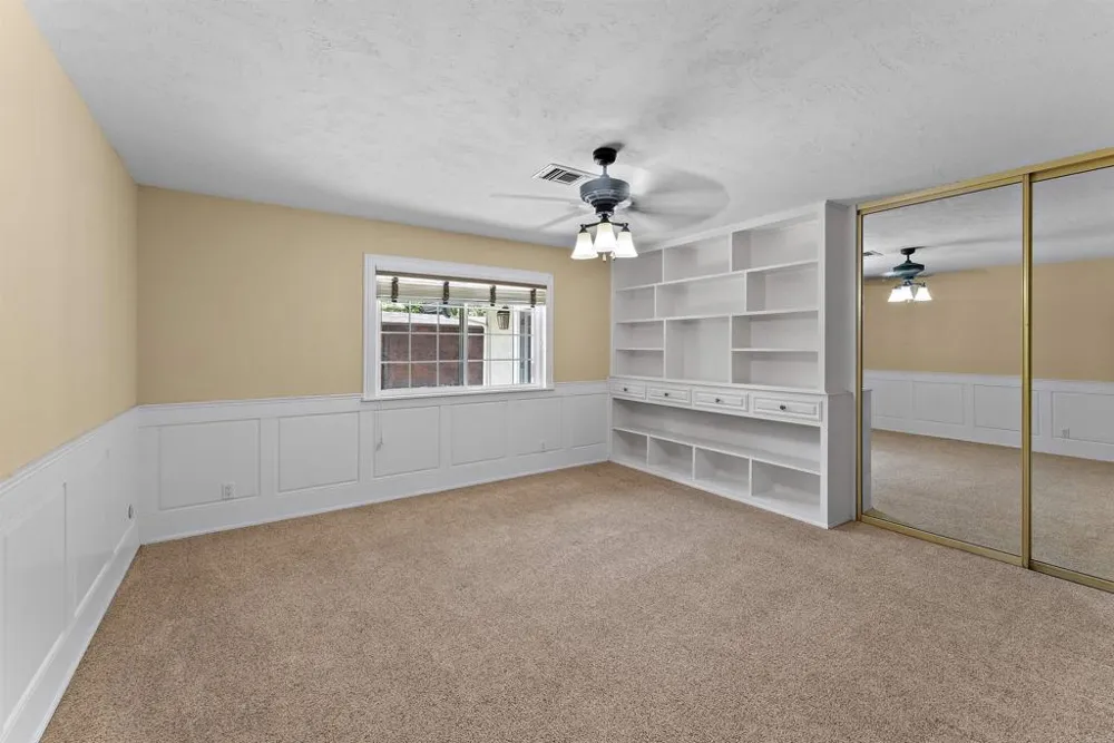15321 Via Molinero Poway, CA 92064