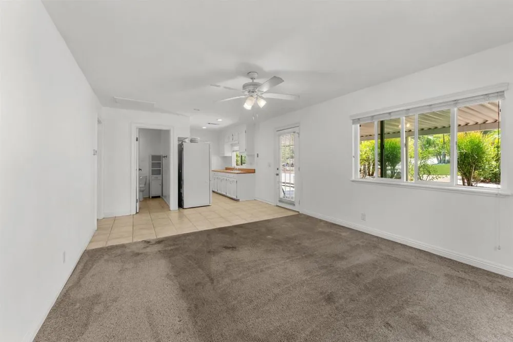 15321 Via Molinero Poway, CA 92064