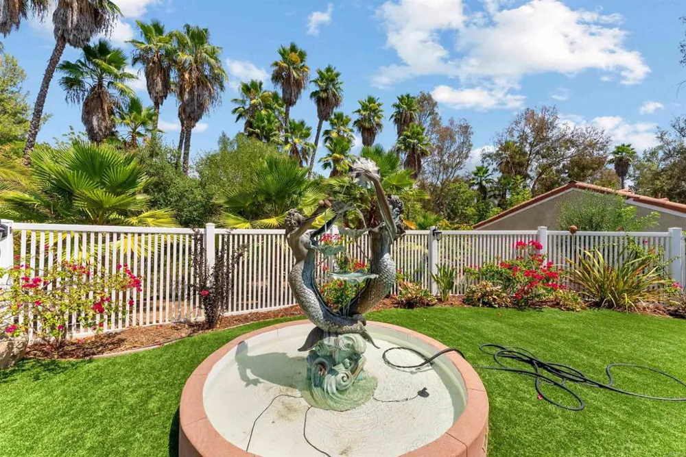 15321 Via Molinero Poway, CA 92064