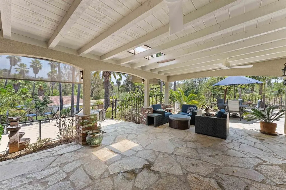 15321 Via Molinero Poway, CA 92064