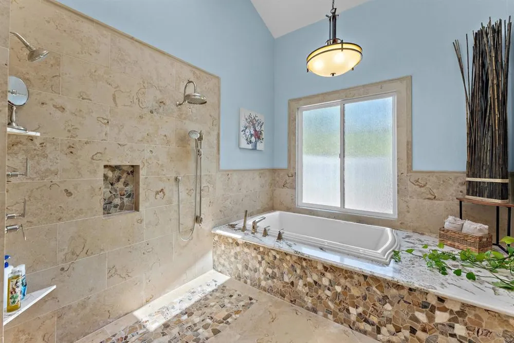 15321 Via Molinero Poway, CA 92064