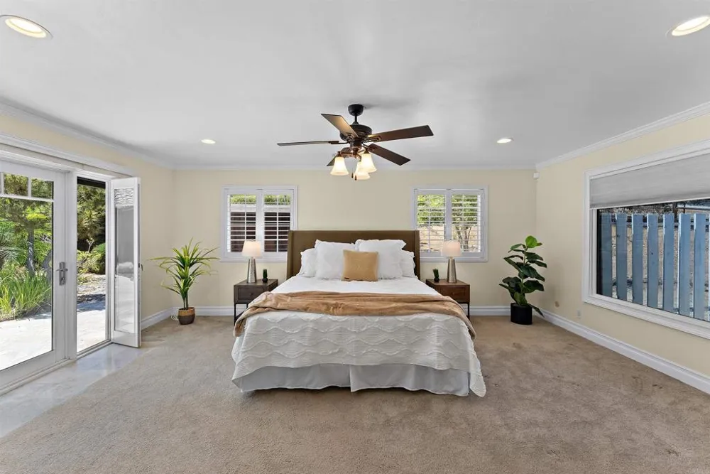15321 Via Molinero Poway, CA 92064
