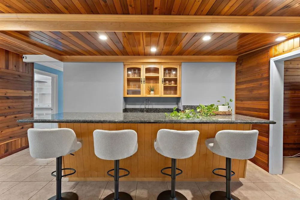 15321 Via Molinero Poway, CA 92064