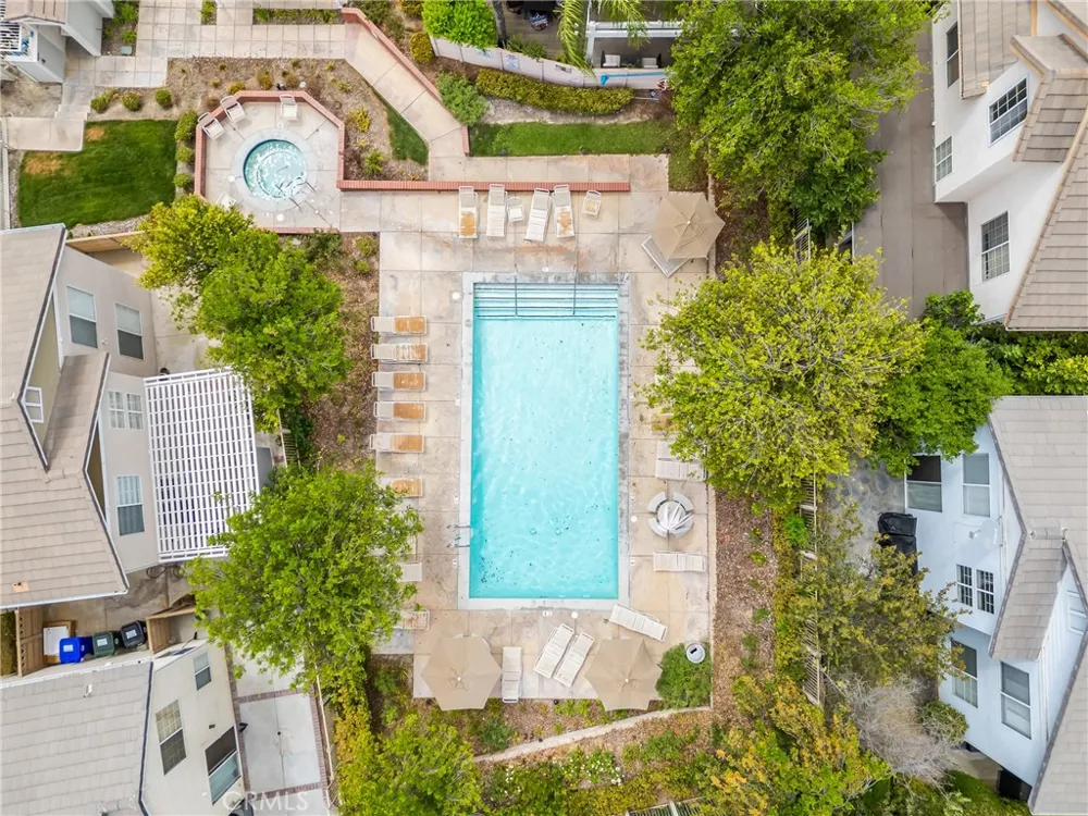 27169 Saddlepeak Valencia, CA 91354