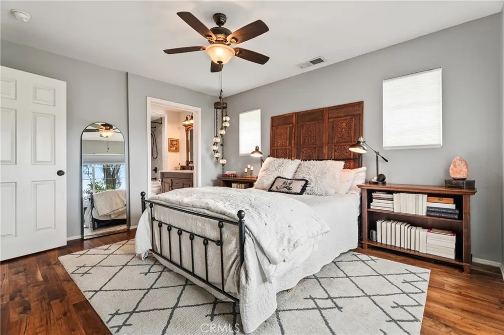 27169 Saddlepeak Valencia, CA 91354