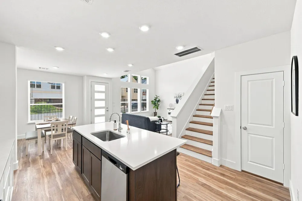 6065 Cebra Street Houston, TX 77091