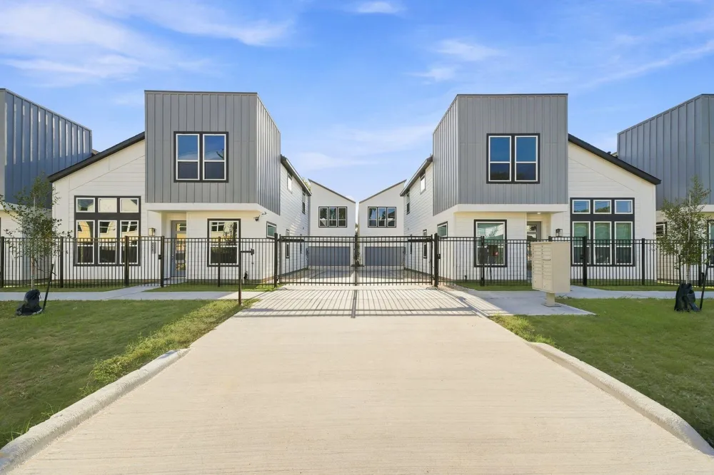6065 Cebra Street Houston, TX 77091