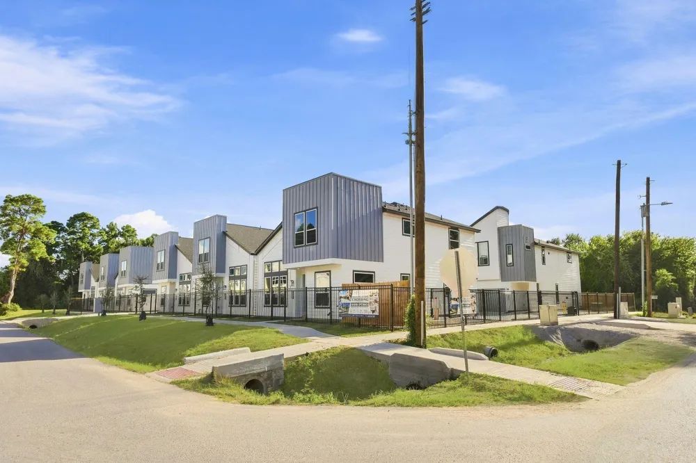 6065 Cebra Street Houston, TX 77091