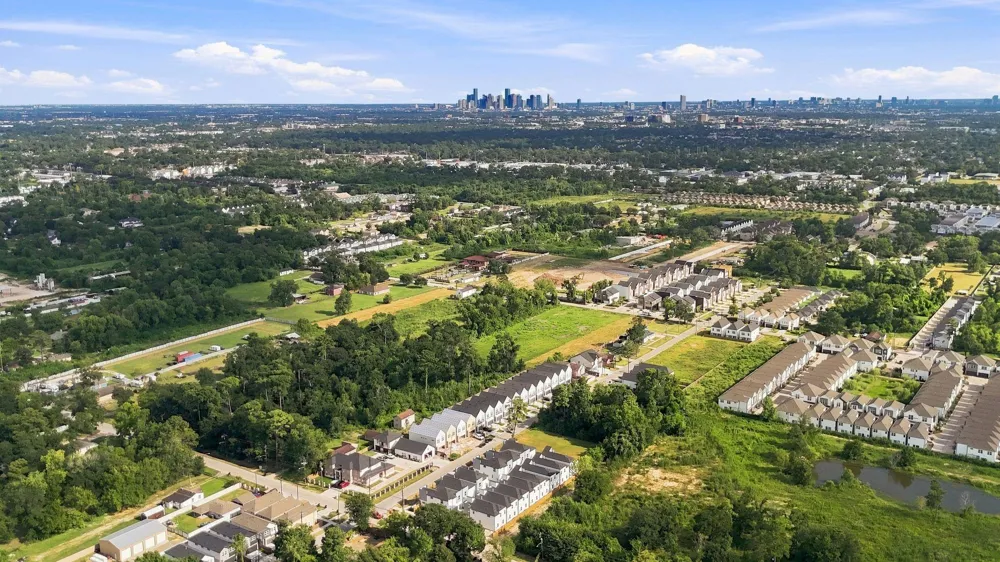 6065 Cebra Street Houston, TX 77091