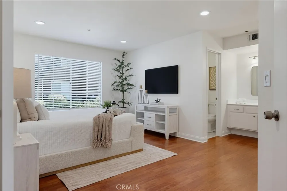 12555 Euclid Street #111 Garden Grove, CA 92840