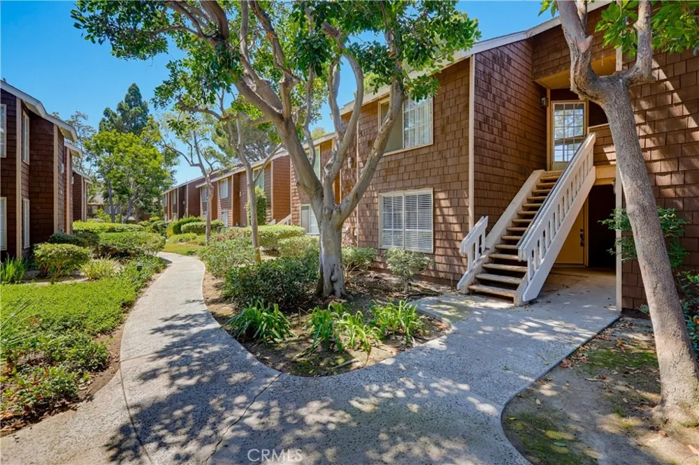12555 Euclid Street #111 Garden Grove, CA 92840