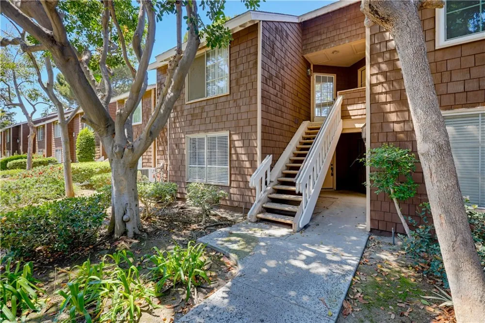 12555 Euclid Street #111 Garden Grove, CA 92840